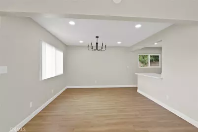 425 E Pacific Street, Carson, CA 90745 - Photo 8
