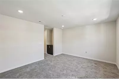9542 Hannah Way, Riverside, CA 92503 - Photo 8
