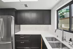 9960 Owensmouth Ave, Chatsworth, CA 91311 - Photo 10