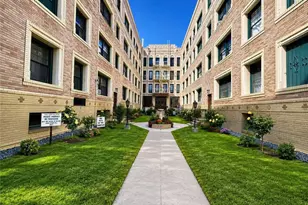 2121 James M Wood Blvd, Los Angeles, CA 90006 - Photo 2