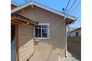 1354 W 84th St, Los Angeles, CA 90044 - Photo 4