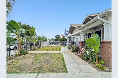 1031 W 61st Street, Los Angeles, CA 90044 - Photo 4