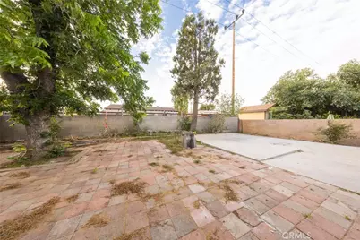 424 E 1st, Rialto, CA 92376 - Photo 42