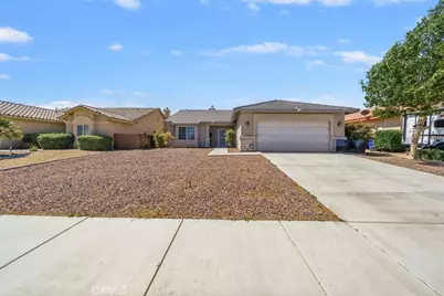 16155 Homoa, Victorville, CA 92395 - Photo 2