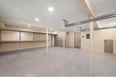 325 N Madison Avenue, Monrovia, CA 91016 - Photo 46