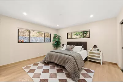 325 N Madison Avenue, Monrovia, CA 91016 - Photo 22