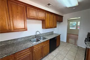 9609 Dicky St, Pico Rivera, CA 90660 - Photo 10
