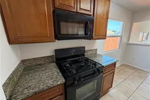 9609 Dicky St, Pico Rivera, CA 90660 - Photo 8
