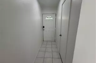 7931 Newcastle Ave, Reseda, CA 91335 - Photo 4