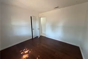 7931 Newcastle Ave, Reseda, CA 91335 - Photo 44