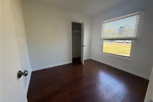 7931 Newcastle Ave, Reseda, CA 91335 - Photo 20
