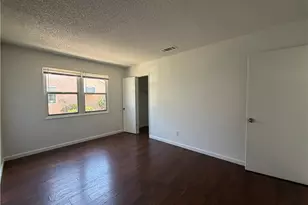 7931 Newcastle Ave, Reseda, CA 91335 - Photo 32