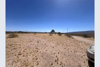 62756 Petunia Dr, Joshua Tree, CA 92252 - Photo 2