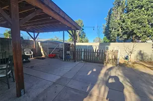 1008 W 14th St, San Bernardino, CA 92411 - Photo 12