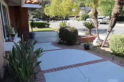 3 Cimmarron, Pomona, CA 91766 - Photo 4