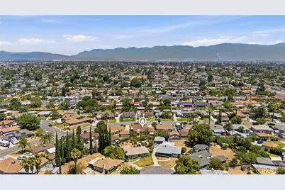 201 W Rosewood, Rialto, CA 92376 - Photo 18