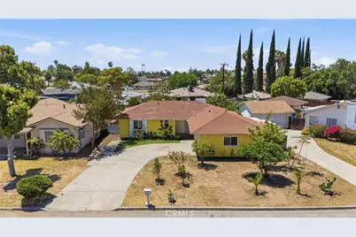 201 W Rosewood, Rialto, CA 92376 - Photo 16