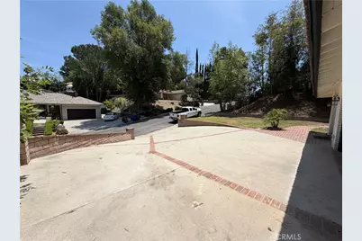 12829 McLennan Avenue, Granada Hills, CA 91344 - Photo 4