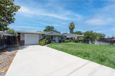 327 S Gilbert, Hemet, CA 92543 - Photo 2