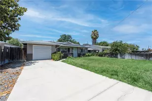 327 S Gilbert, Hemet, CA 92543 - Photo 2