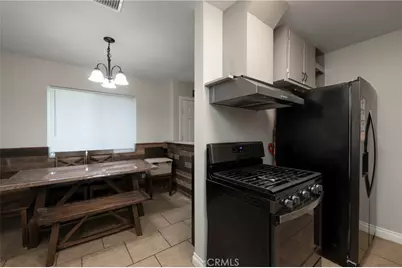 327 S Gilbert, Hemet, CA 92543 - Photo 8
