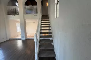27589 Elder View Dr, Valencia, CA 91354 - Photo 10