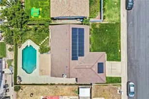 15448 Sandhurst St, Fontana, CA 92336 - Photo 28
