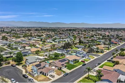 15448 Sandhurst Street, Fontana, CA 92336 - Photo 36