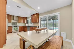 15448 Sandhurst St, Fontana, CA 92336 - Photo 10