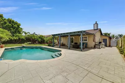 15448 Sandhurst Street, Fontana, CA 92336 - Photo 26