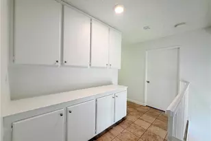 11439 Fox Hollow Ln, Pacoima, CA 91331 - Photo 12