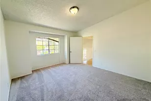 11439 Fox Hollow Ln, Pacoima, CA 91331 - Photo 16