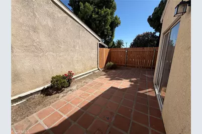 11439 Fox Hollow Lane, Pacoima, CA 91331 - Photo 32