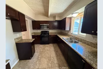18026 Ingomar Street, Reseda, CA 91335 - Photo 16