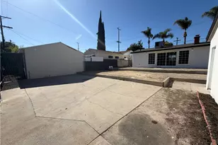 17046 Saticoy St, Van Nuys, CA 91406 - Photo 38