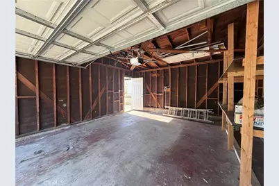 17046 Saticoy Street, Van Nuys, CA 91406 - Photo 44
