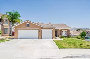 27698 Via Sol Arriva, Moreno Valley, CA 92555 - Photo 2