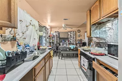 2149 Chestnut, San Bernardino, CA 92410 - Photo 8