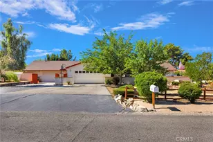 14185 Cuyamaca Rd, Apple Valley, CA 92307 - Photo 2