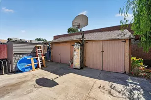 8000 Lou Dillon Ave, Los Angeles, CA 90001 - Photo 20
