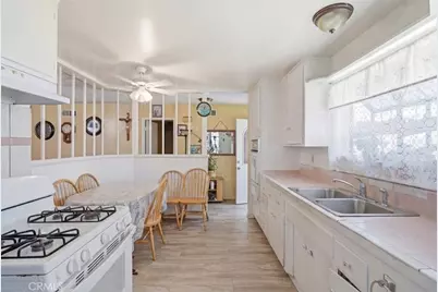 8802 Los Flores, Buena Park, CA 90620 - Photo 12
