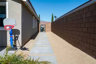 13366 Ficus Ct, Victorville, CA 92392 - Photo 24