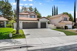 24108 Whistling Swan, Murrieta, CA 92562 - Photo 2