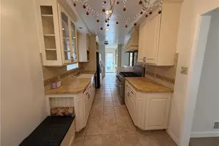 10655 Cushdon Ave, Los Angeles, CA 90064 - Photo 14