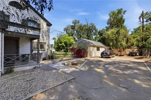 2132 Chester, Bakersfield, CA 93304 - Photo 58