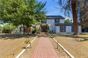 2132 Chester, Bakersfield, CA 93304 - Photo 6