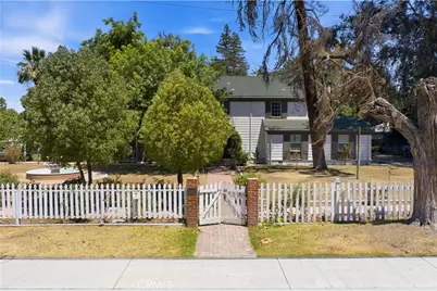 2132 Chester, Bakersfield, CA 93304 - Photo 4