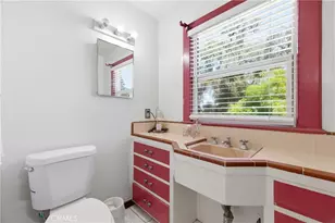 2132 Chester, Bakersfield, CA 93304 - Photo 52