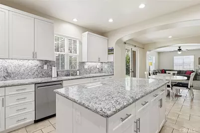 1721 Arthur Loop W, Upland, CA 91784 - Photo 18