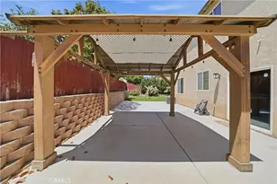 13825 Hawk Ct, Victorville, CA 92394 - Photo 34